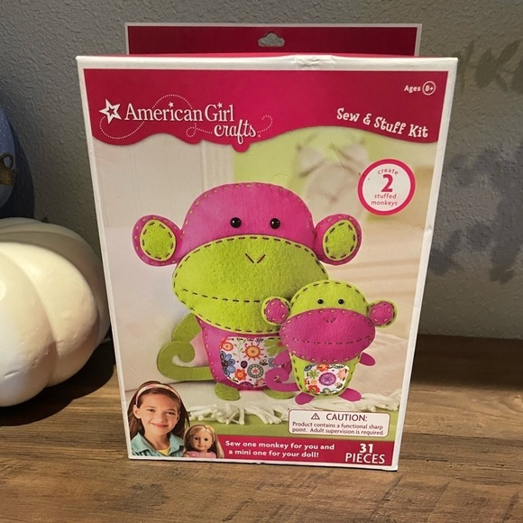 New American Girl Sew $ Stuff Kit - Monkey - Picture 1 of 4